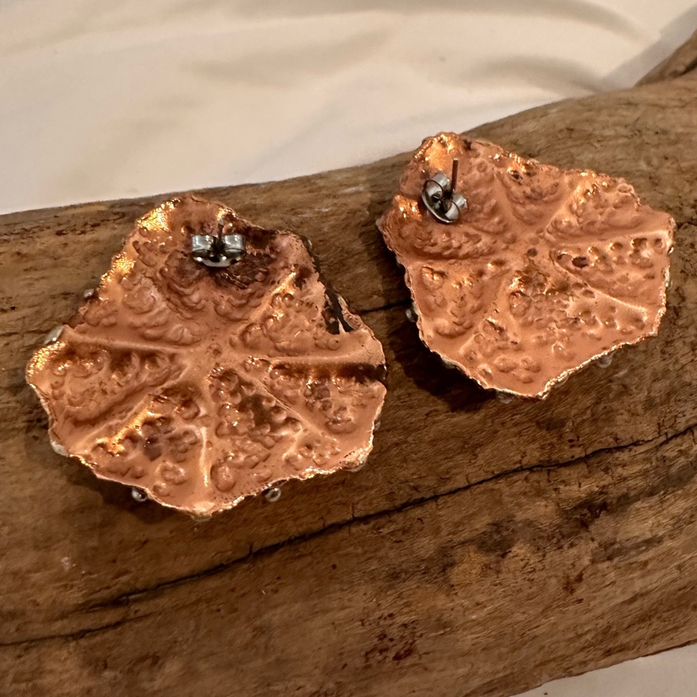 Hammered Copper Colored Disc Shaped Earrings - image 3